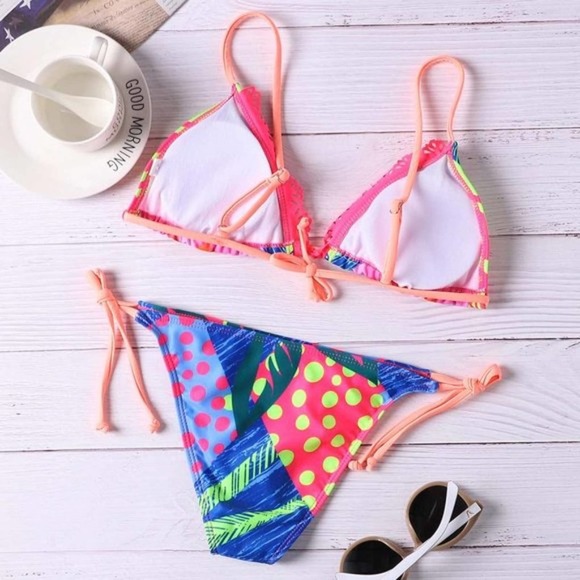 Floral 🌺 Lace Trim Neon Hibiscus Bikini - Picture 3 of 4